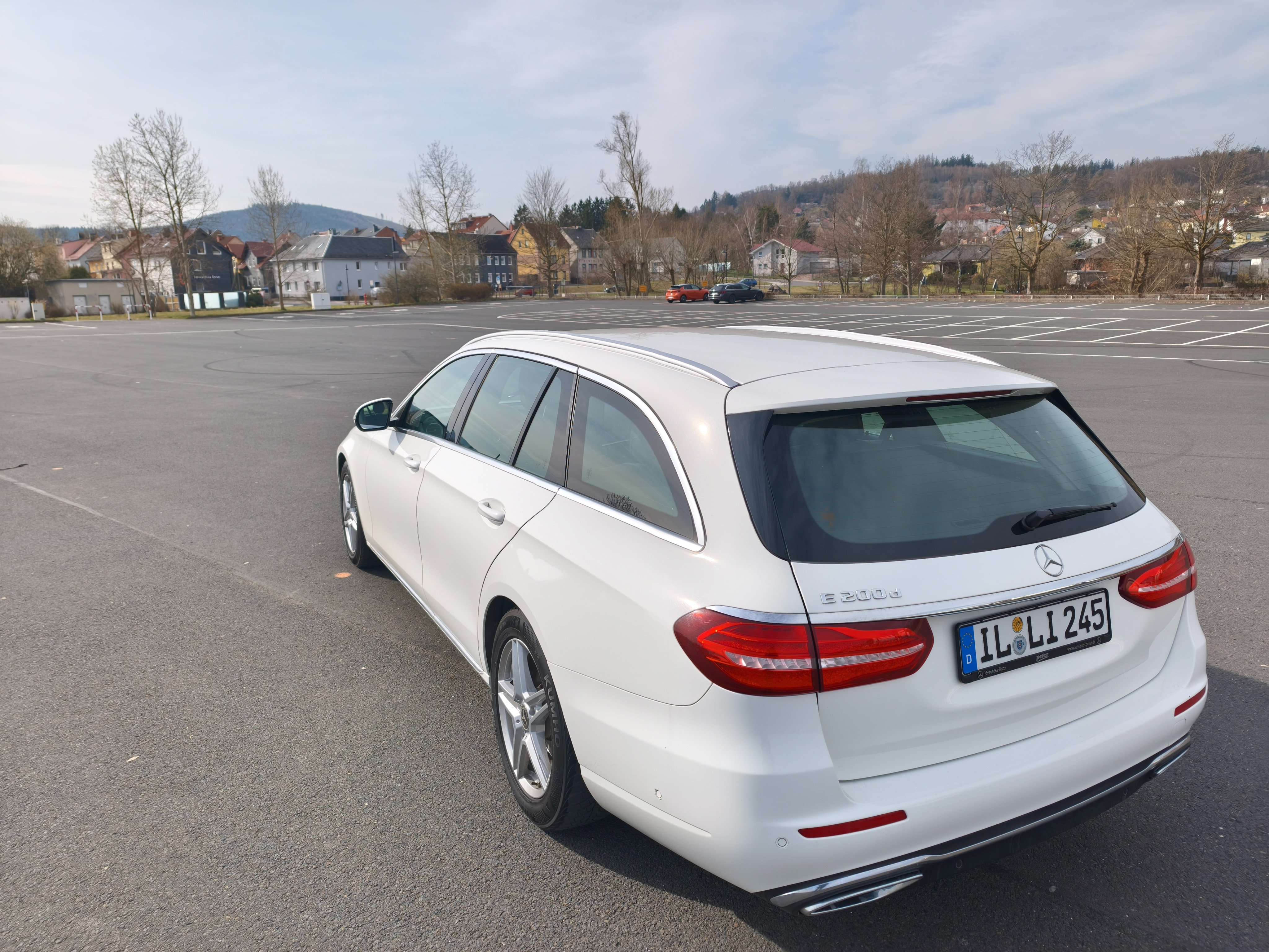 Second hand Mercedes Benz E-Class 200