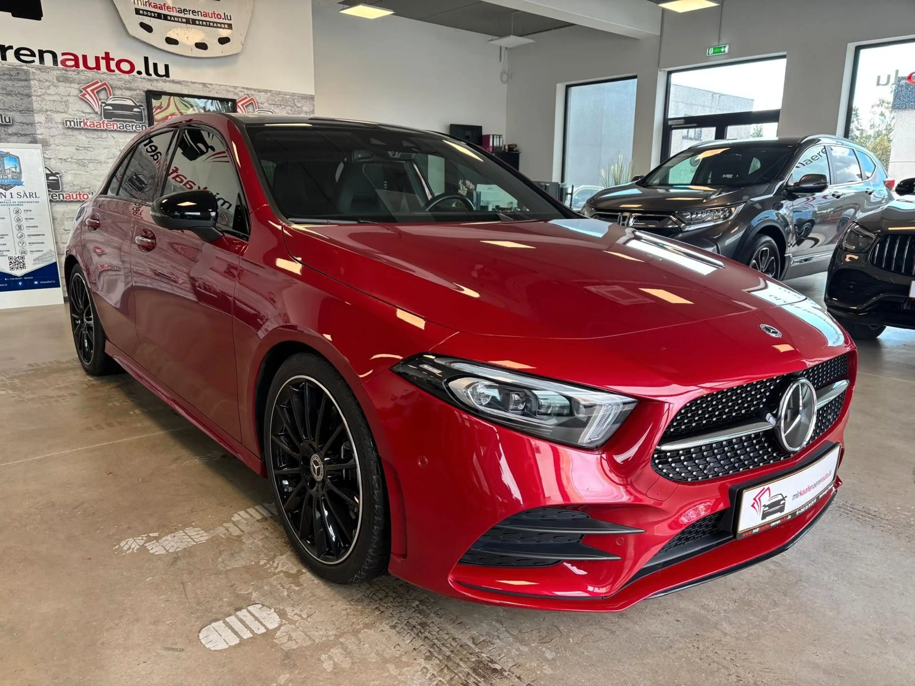 Mercedes-Benz A 220 d AMG-Line *HEAD-UP*P-DACH*NUR 24.706KM* — photo 2