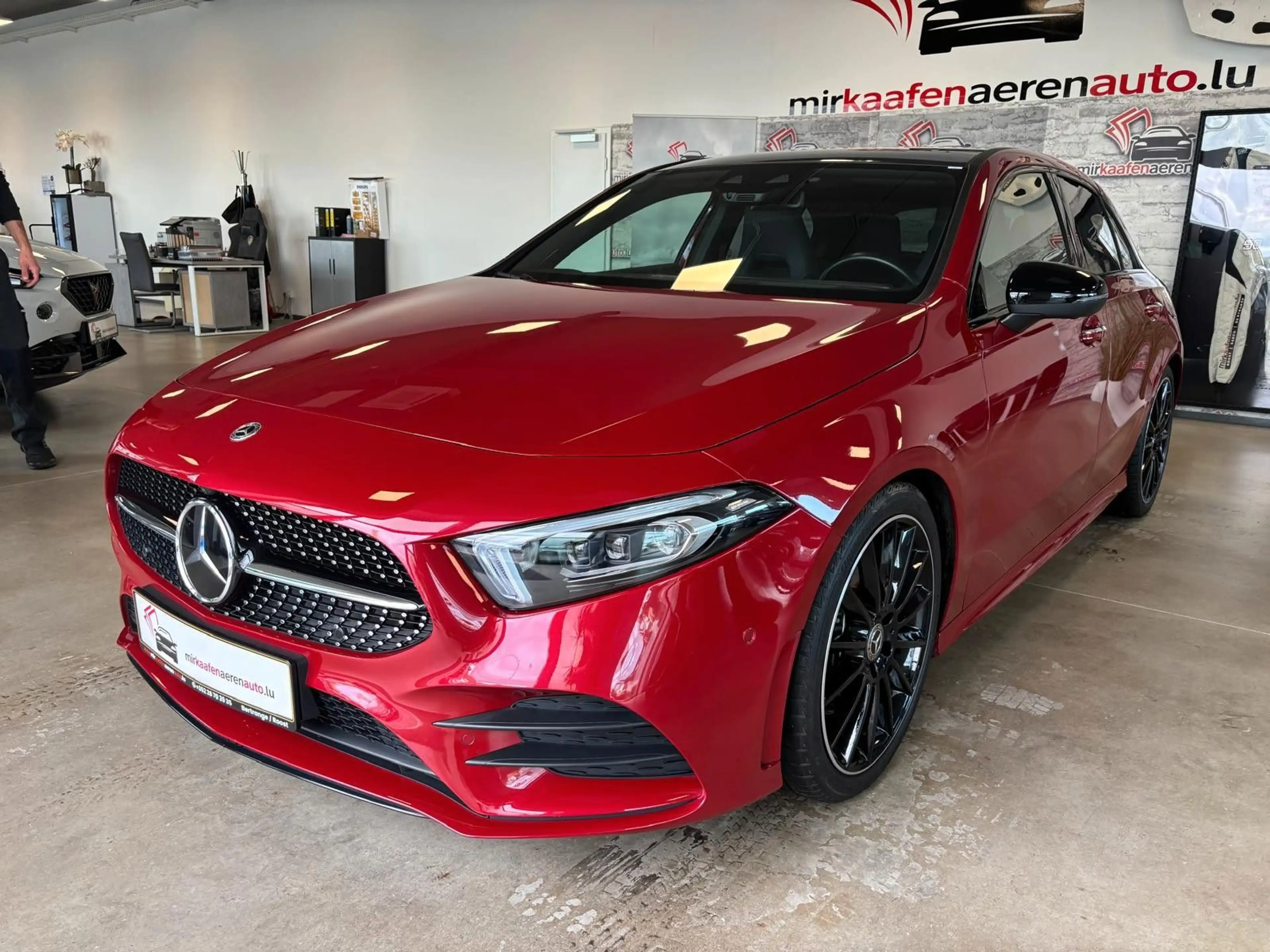 Mercedes-Benz A 220 d AMG-Line *HEAD-UP*P-DACH*NUR 24.706KM* — photo 3