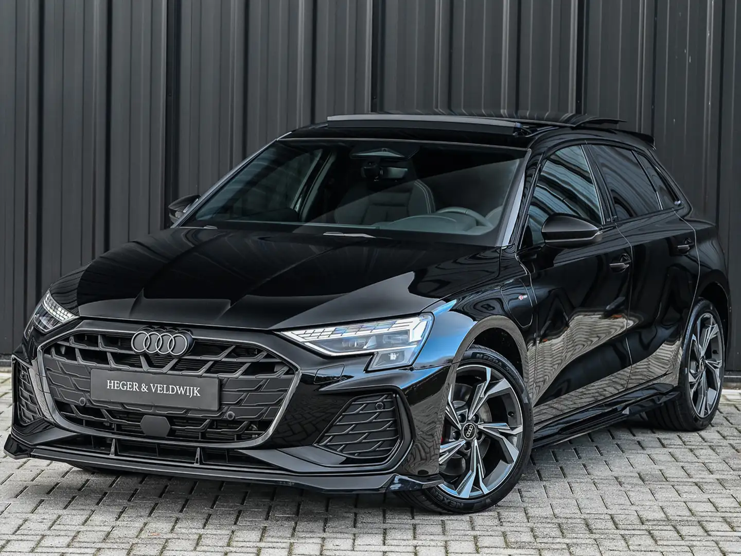 Audi A3 Sportback 45 TFSI e S EDITION COMPETITION | BLACK Nero - 2