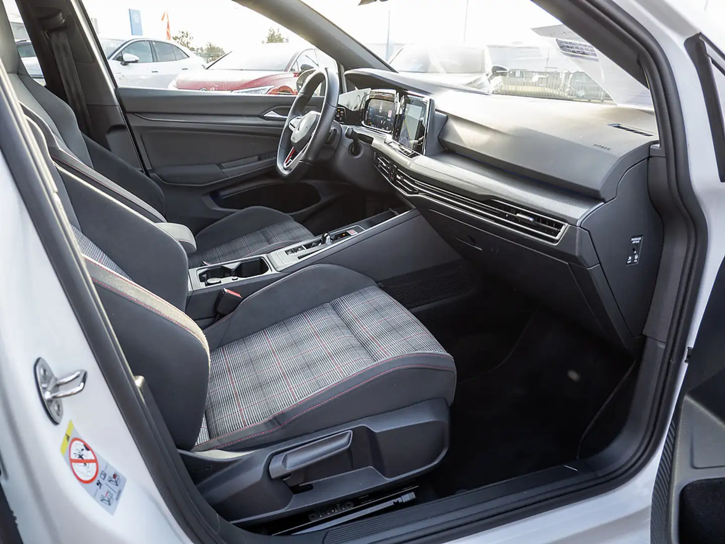 Volkswagen Golf VIII GTI 2.0 TSI SHZ KAMERA NAVI ACC LED Weiß - 2