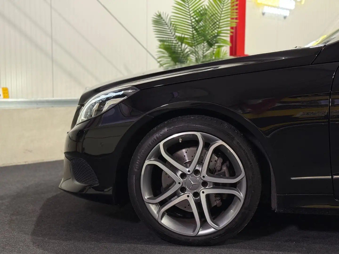 Mercedes-Benz E 200 Coupe *PANO-SCHIEBEDACH *SHZG *PDC *NAVI Negru - 2