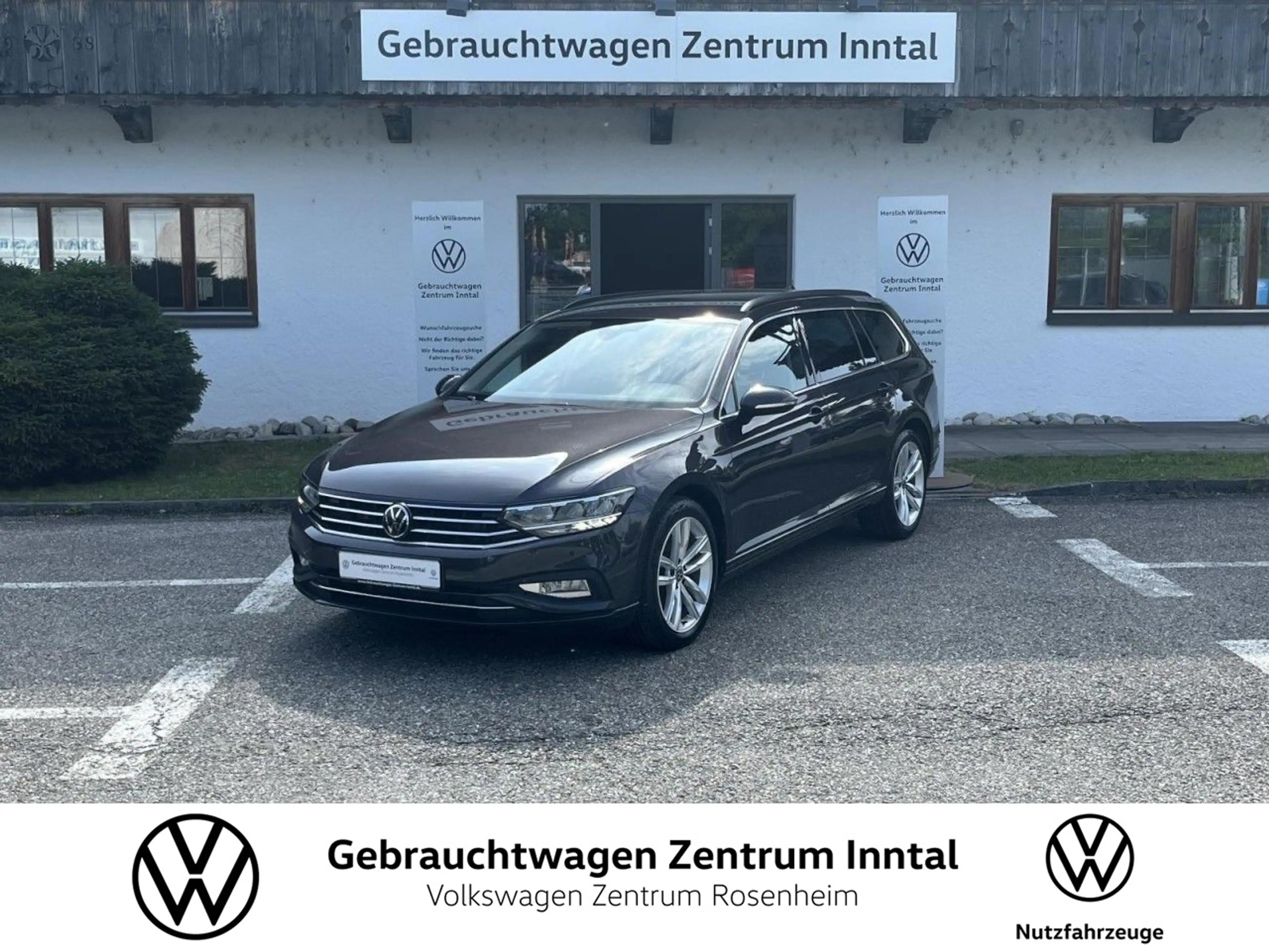 Volkswagen Passat Variant 2,0 TDI DSG Business (AHK+Navi+Re