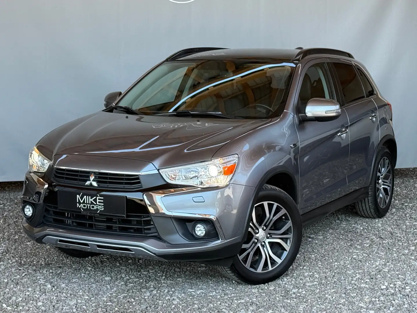 Mitsubishi ASX 2,2 DI-D 4WD Instyle Aut. Grau - 2