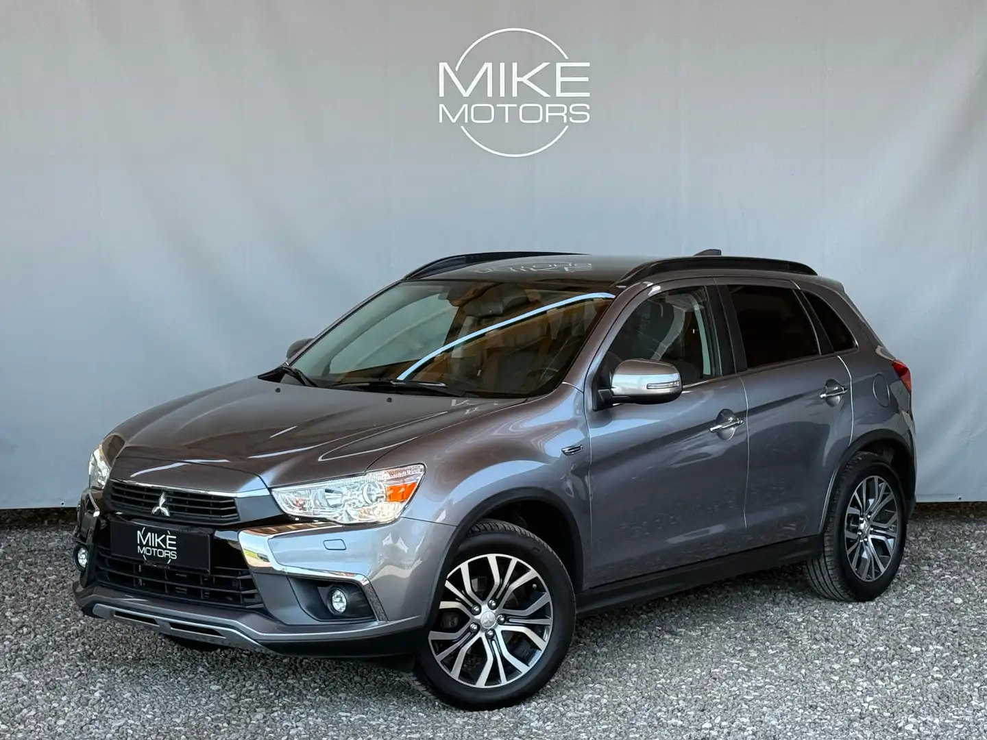 Mitsubishi ASX 2,2 DI-D 4WD Instyle Aut. Grau - 1