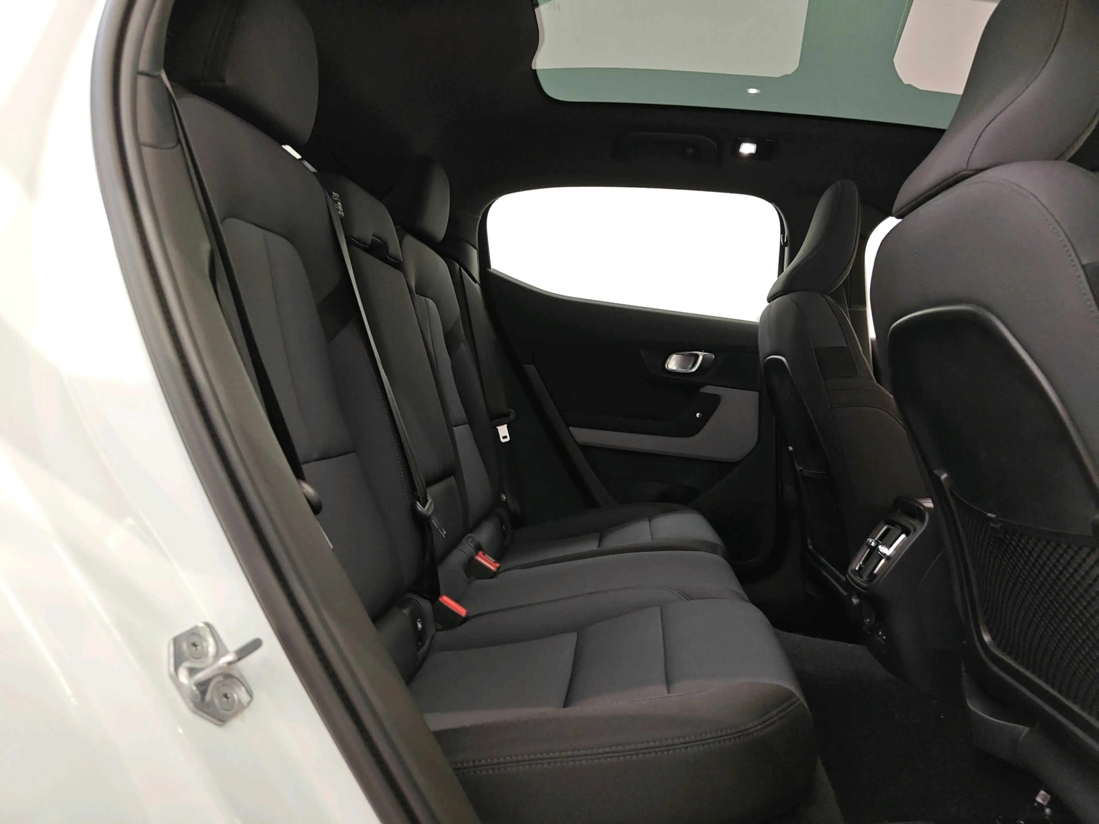 Polestar 2 78kWh 408pk Long Range Dual Motor Launch Edition | — photo 16
