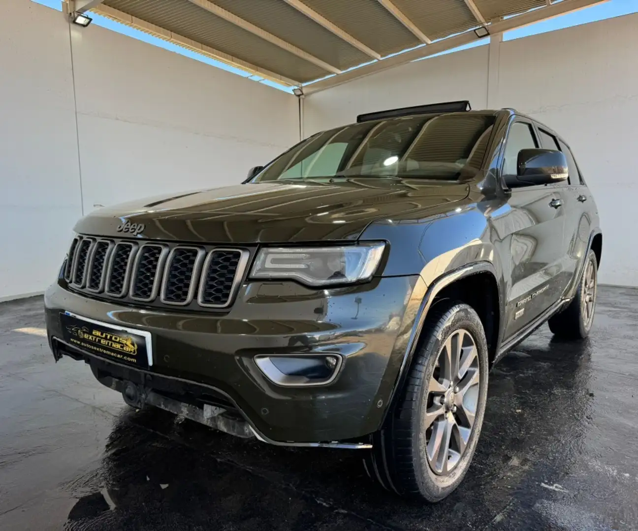 Jeep Grand Cherokee 3.0CRD 75 Aniversario Aut. Grün - 1