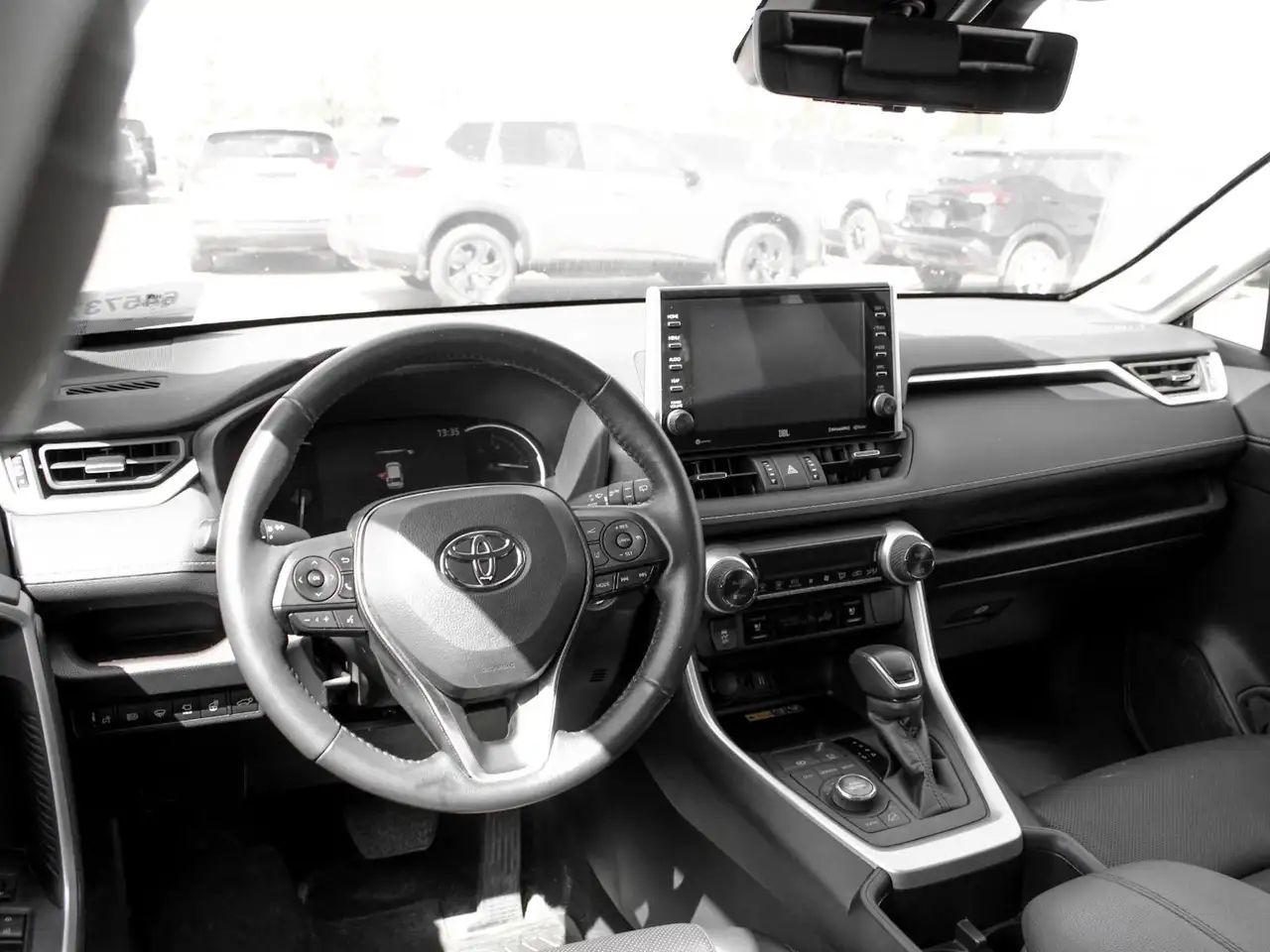 Toyota RAV 4 снимка Toyota RAV 4