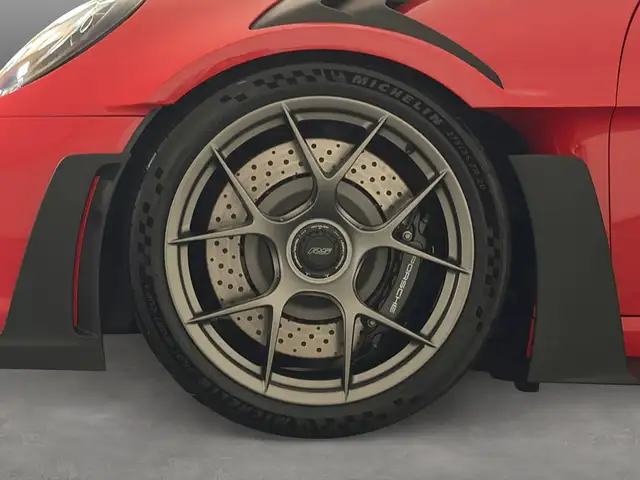 Porsche 911 view 9