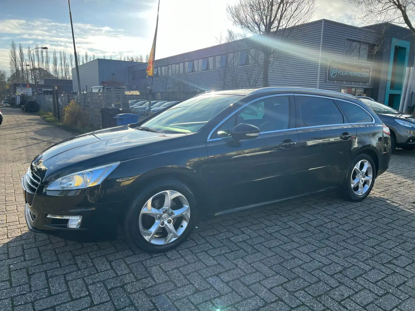 Peugeot 508 SW 1.6 THP Blue Executive - PANROMA - NETJES ! Zwart - 2