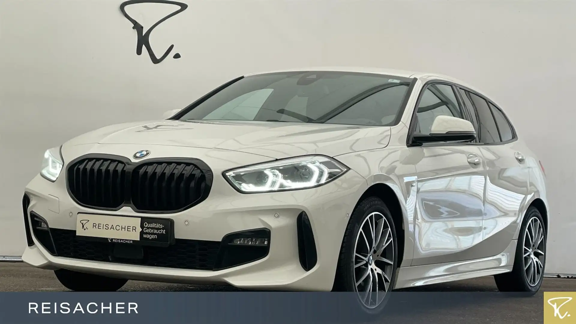 BMW 118 i M-Sport AHK LCPro PDC RFK SHZ LED 18" LM Weiß - 1