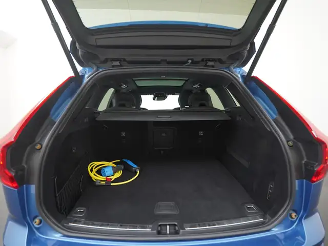 Volvo XC60 view 26