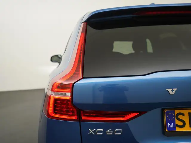 Volvo XC60 view 24