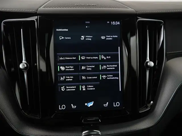 Volvo XC60 view 21