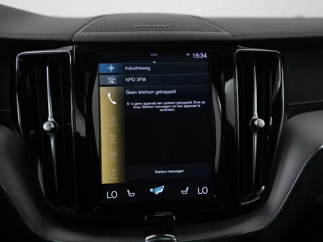 Volvo XC60 view 15