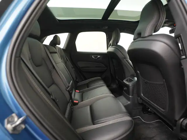 Volvo XC60 view 30