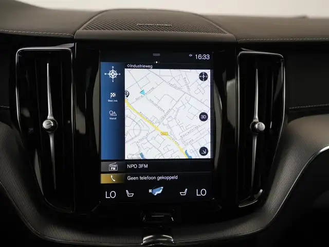 Volvo XC60 view 13
