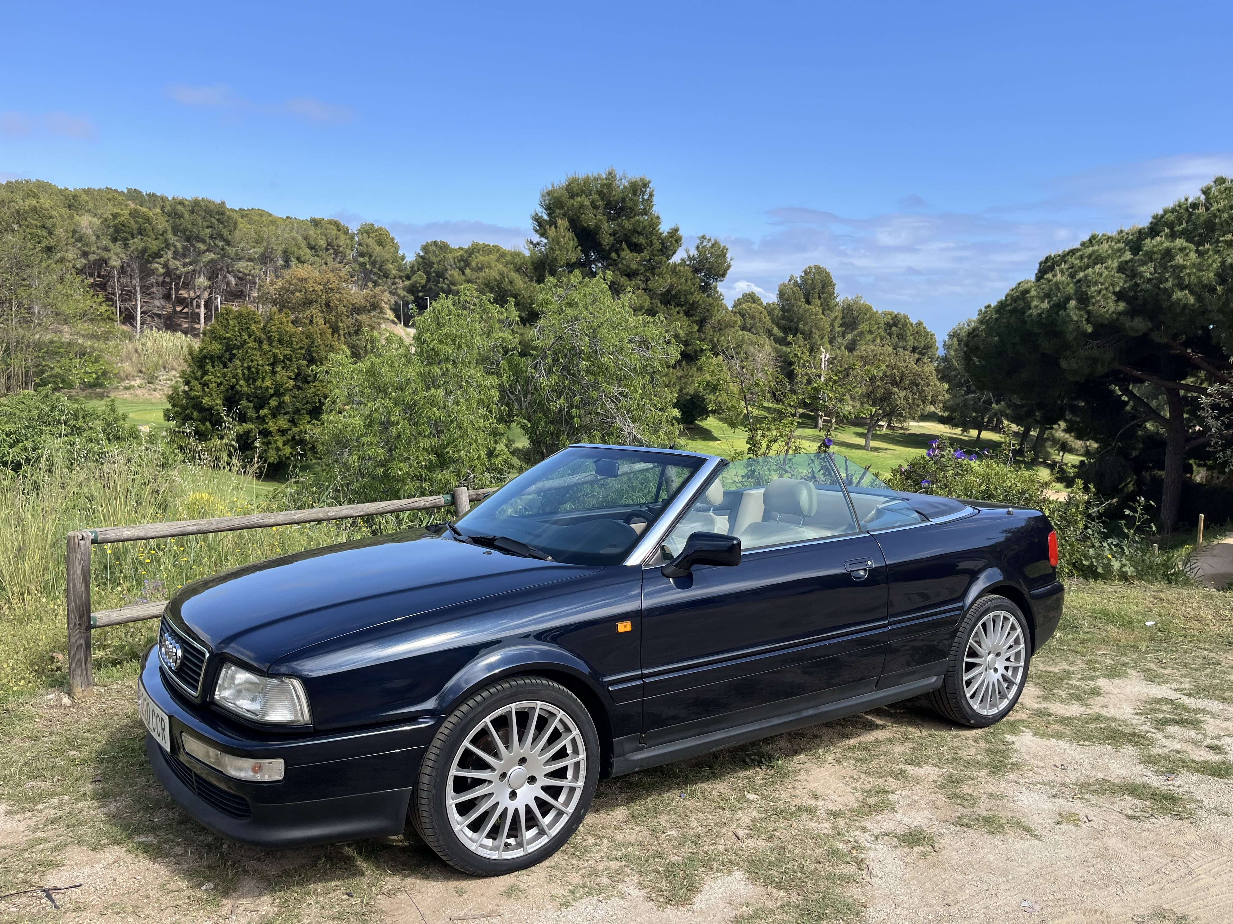 Audi Cabriolet 2.8 (E) - foto 1