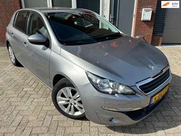 1.2 VTi Access / Navi / PDC / Clima / Cruise
