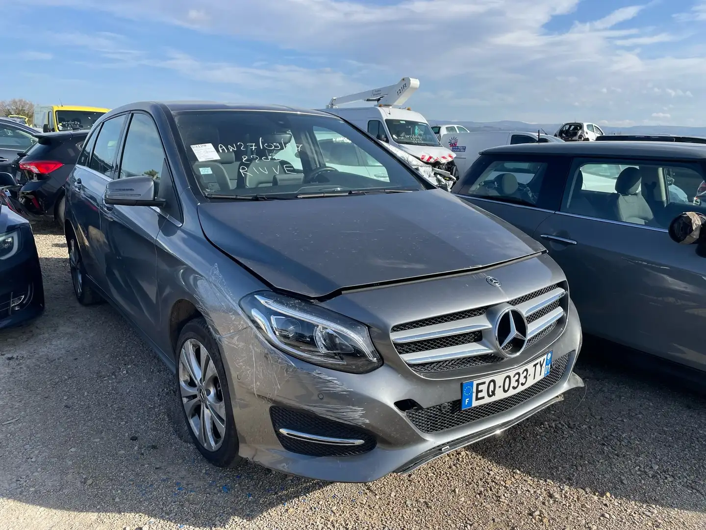 Mercedes-Benz B 220 2.2 CDi 180 4Matic 7G-DCT / EQ033 Gris - 1