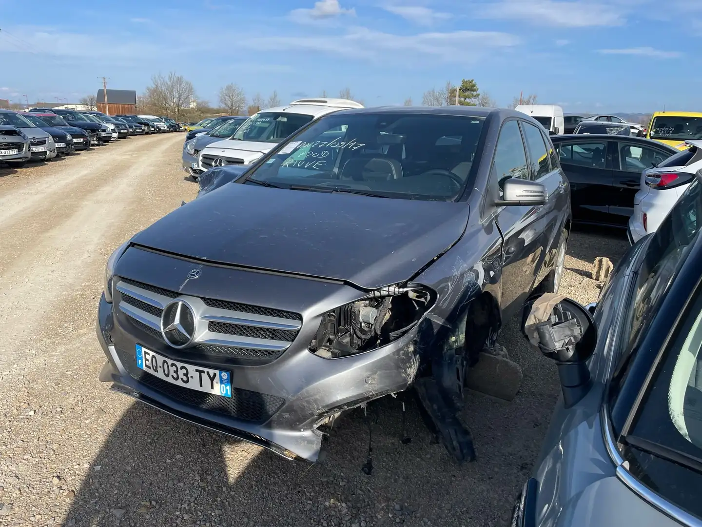 Mercedes-Benz B 220 2.2 CDi 180 4Matic 7G-DCT / EQ033 Gris - 2