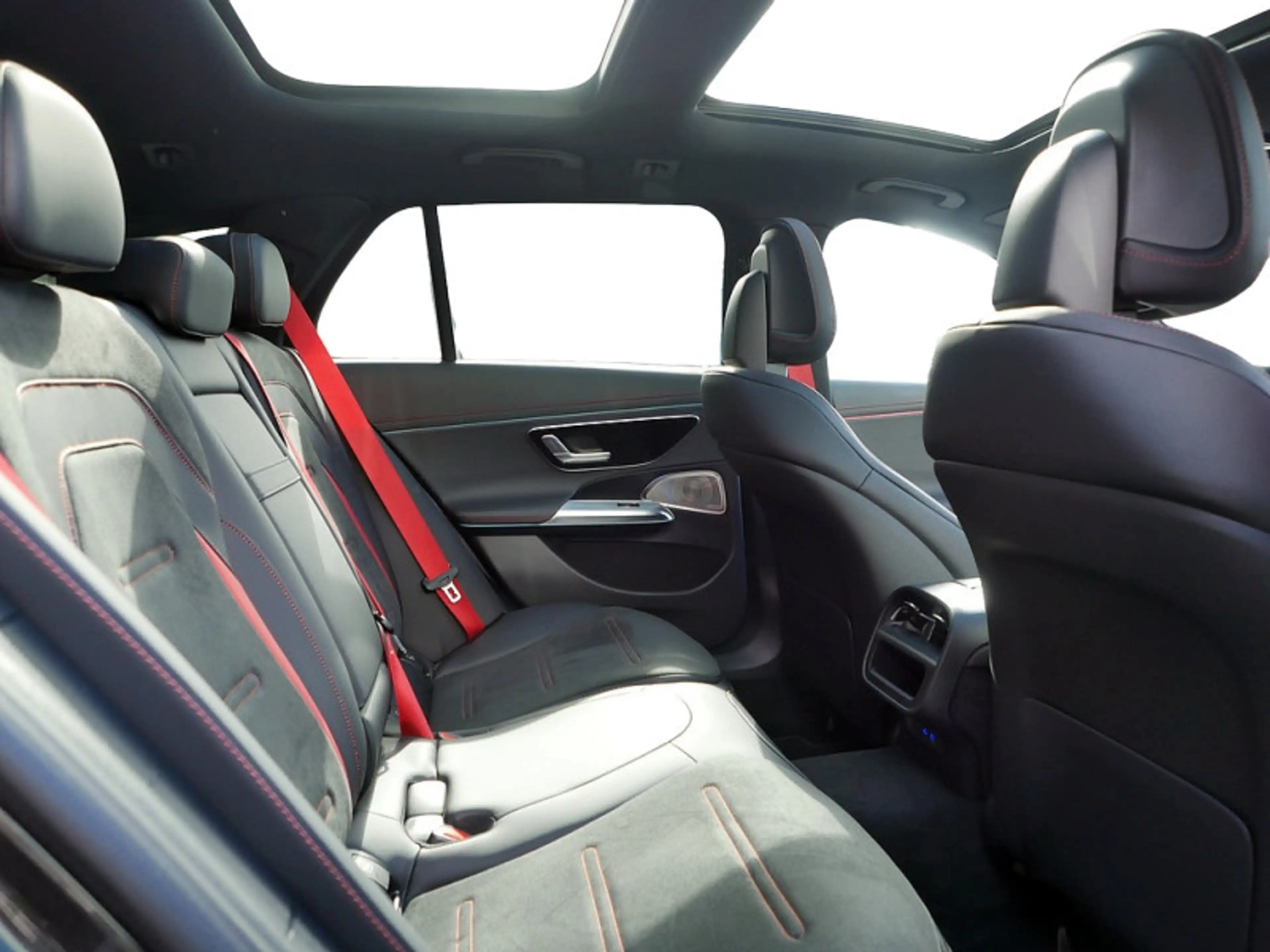 Mercedes-Benz E 53 AMG E 53 T AMG HYBRID 4M+ , Digit Pano Burm Distr 360 — photo 8