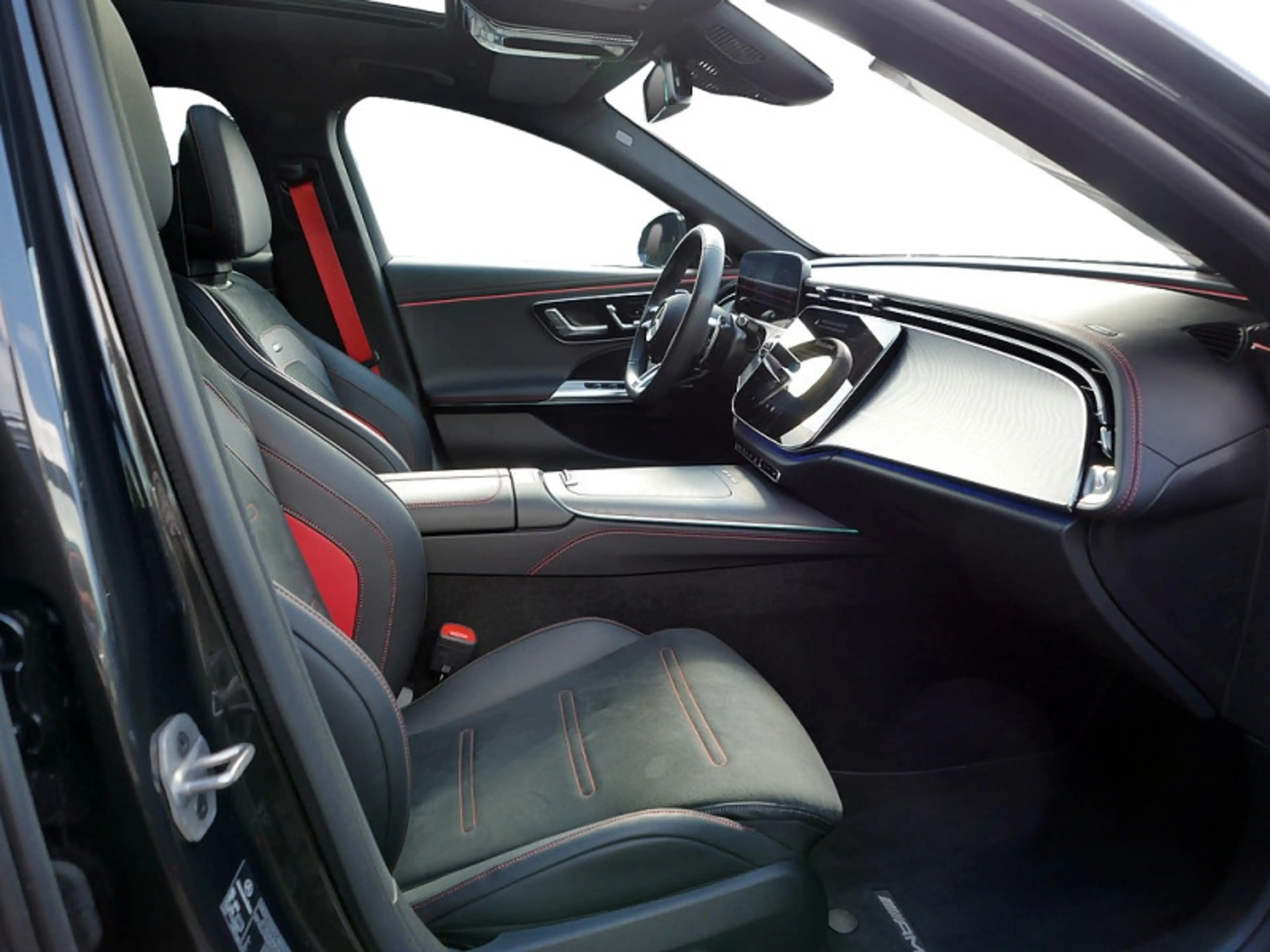 Mercedes-Benz E 53 AMG E 53 T AMG HYBRID 4M+ , Digit Pano Burm Distr 360 — photo 7