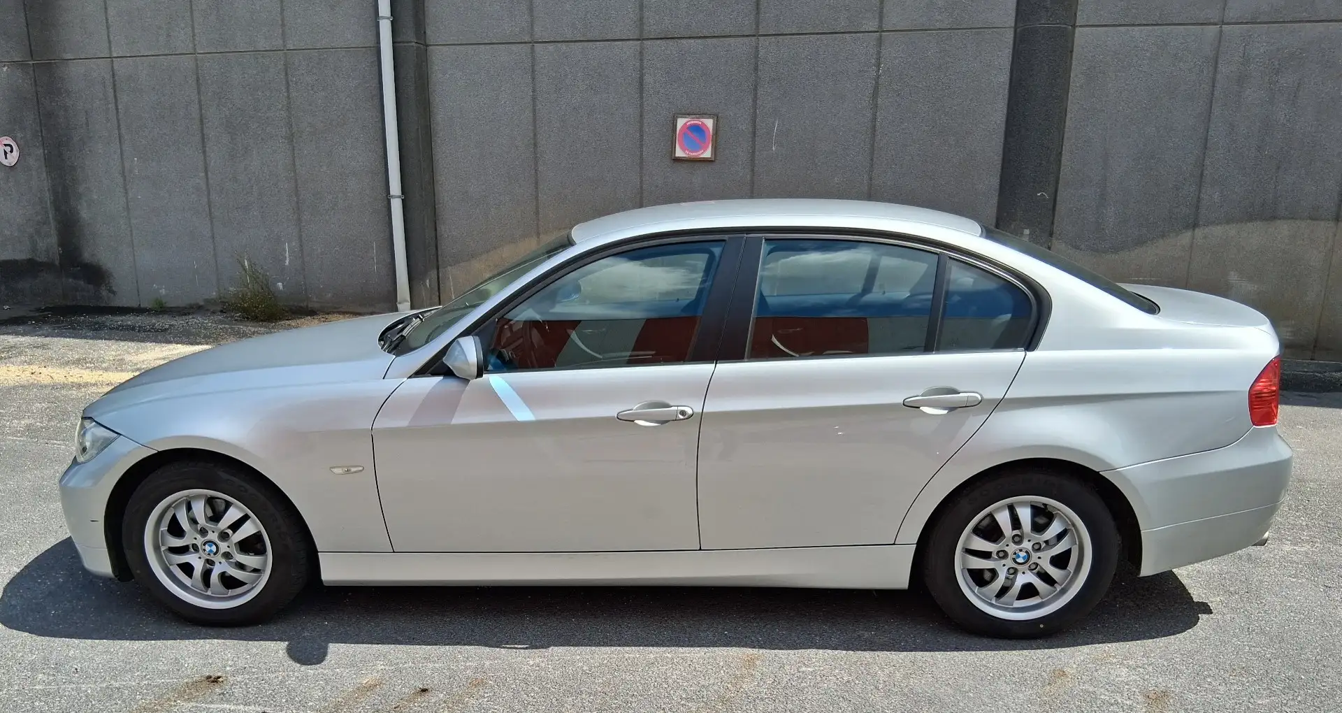 BMW 318 318i - 2