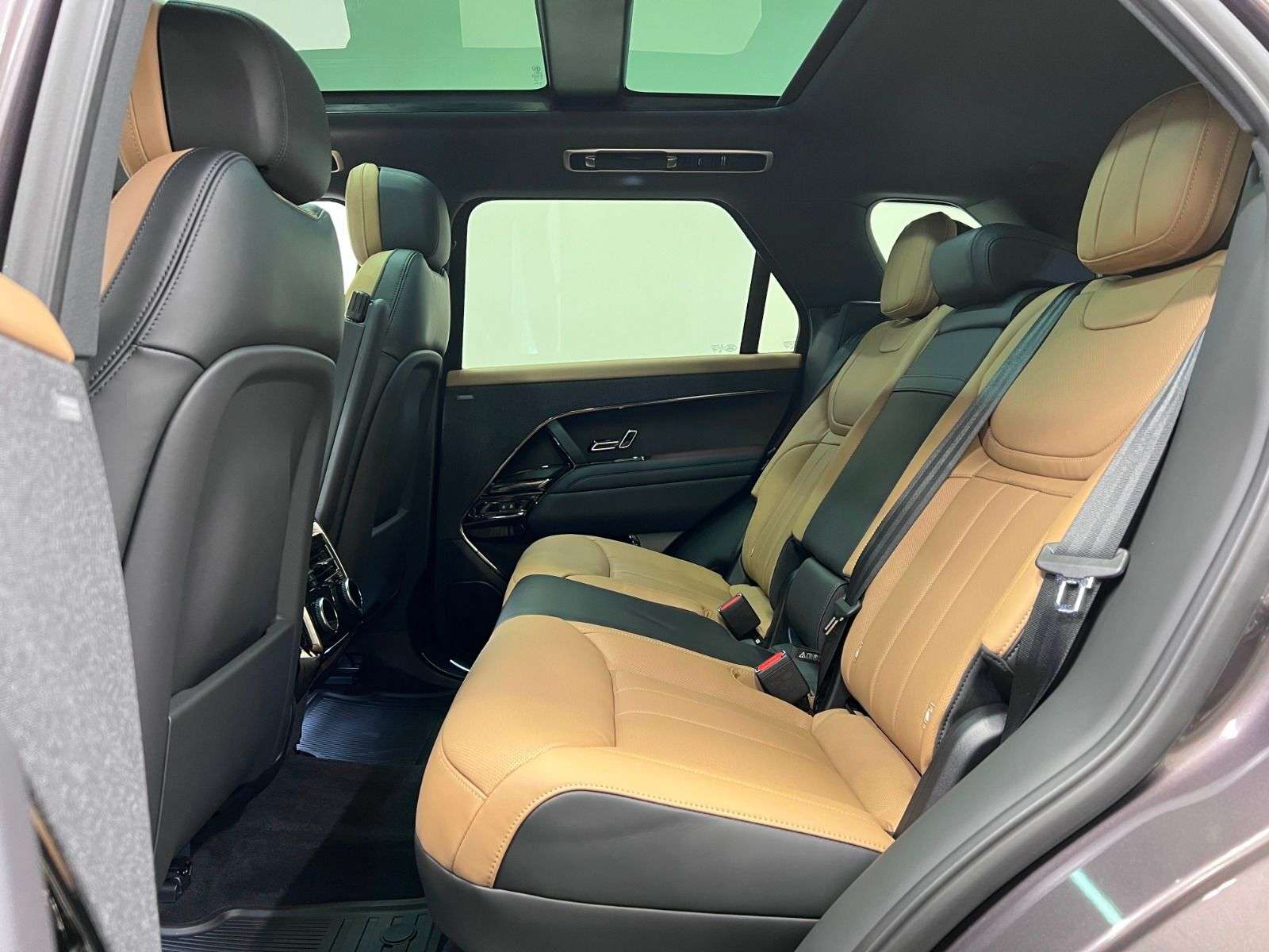 2026 Land Rover Range Rover Sport P400 DYNAMIC HSE thumb 23