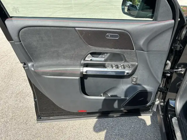 Mercedes-Benz GLB 220 d 4MATIC *AMG-Line*360°Kamera*Keyless-Go*Night-Pak Ansicht 11