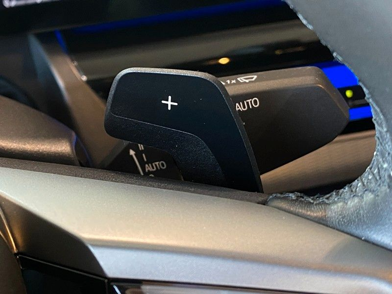 BMW 550 e Lim xDr. M-Sport SurrView Sbel HUD AHK ACC — photo 36