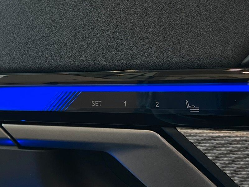 BMW 550 e Lim xDr. M-Sport SurrView Sbel HUD AHK ACC — photo 35