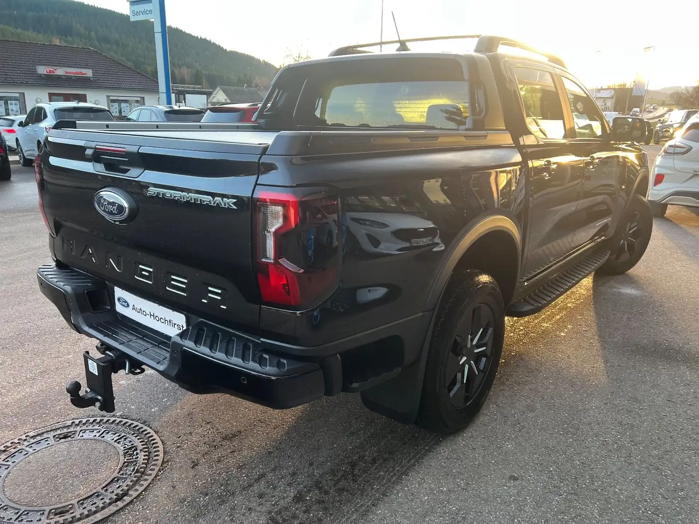 Ford Ranger PHEV Stormtrak e-4WD Doka el Laderaumrollo Negro - 2