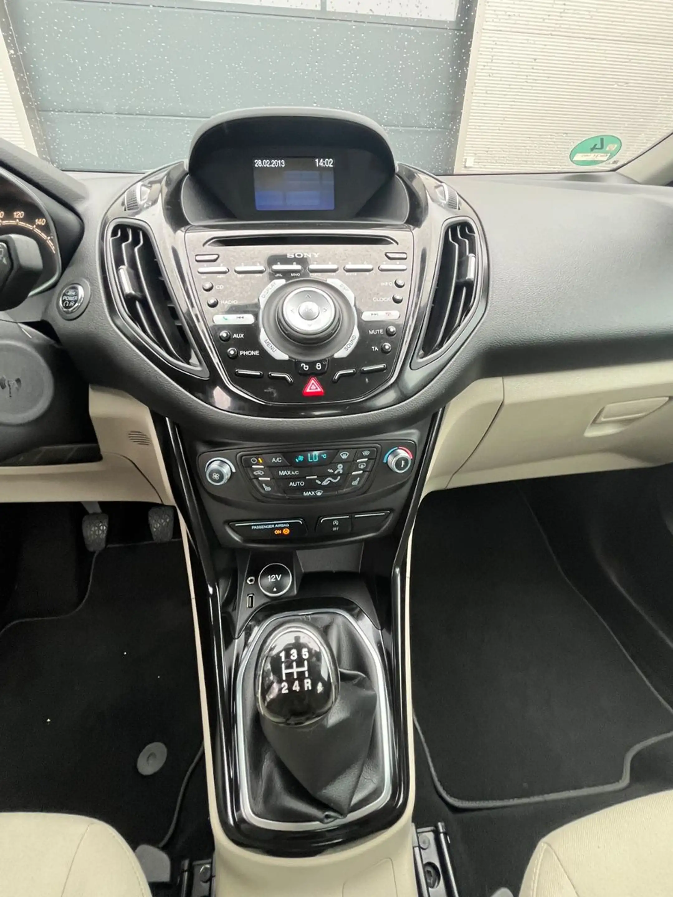Ford B-Max B-MAX Titanium Ford Sync+ASR+IPS — photo 11
