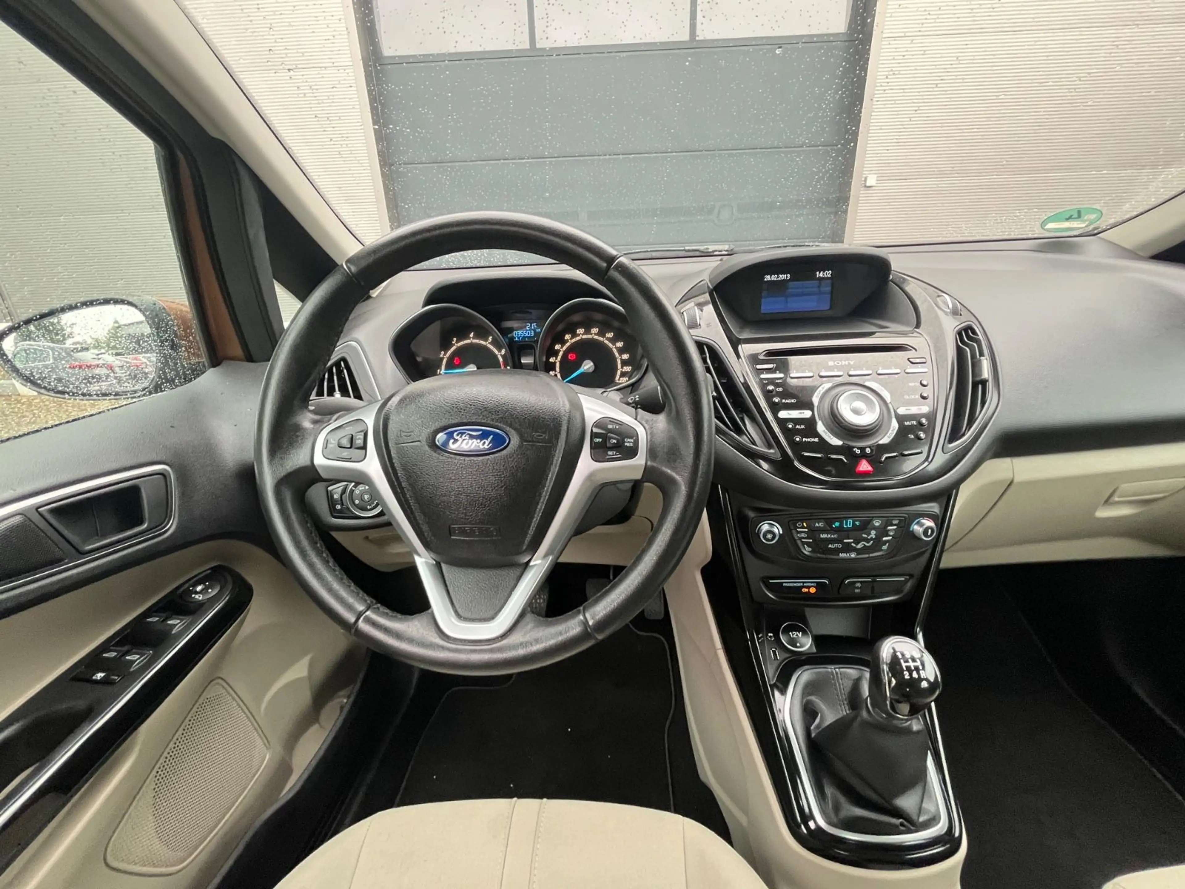 Ford B-Max B-MAX Titanium Ford Sync+ASR+IPS — photo 12