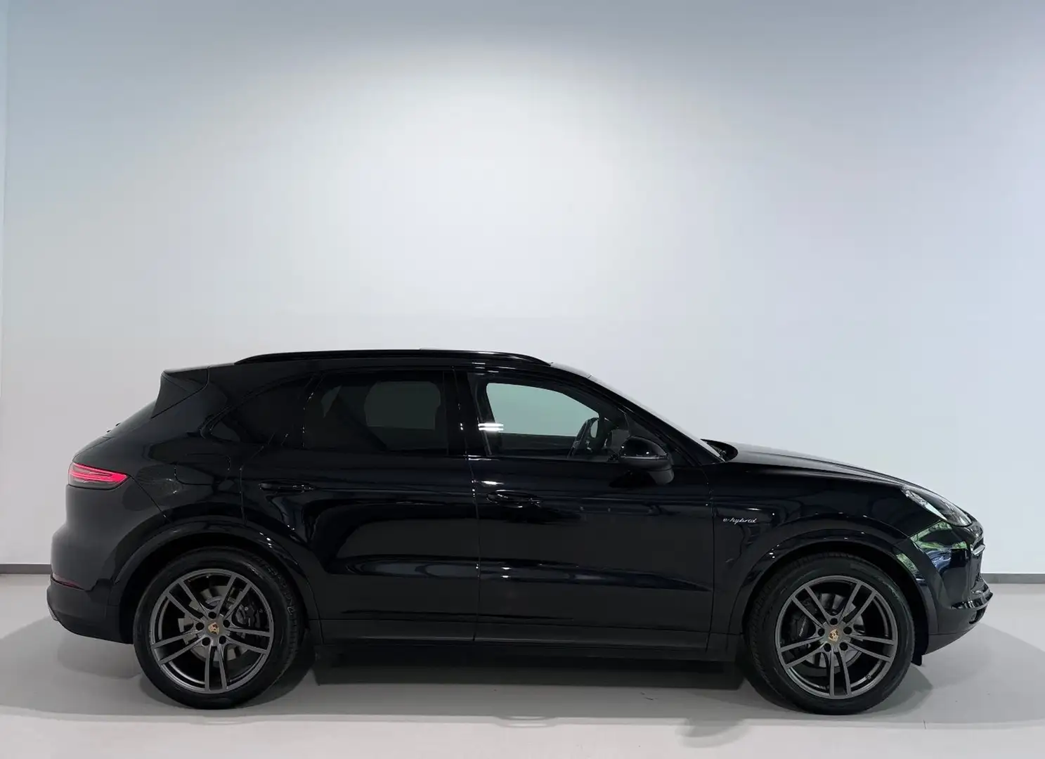 Porsche Cayenne III E-Hybrid Aut/Panorama/Sport-Chrono/AHK/PASM Schwarz - 2