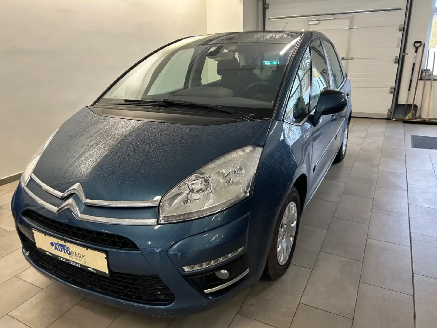 Citroen C4 Picasso Tendance Blau - 1