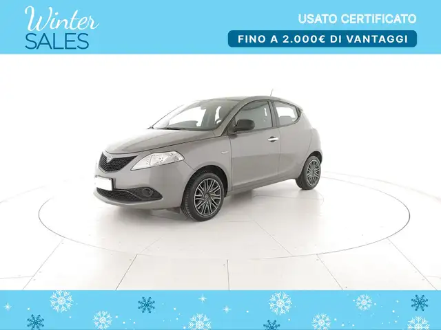 Lancia Ypsilon 1.2 Gold s&s 69 CV