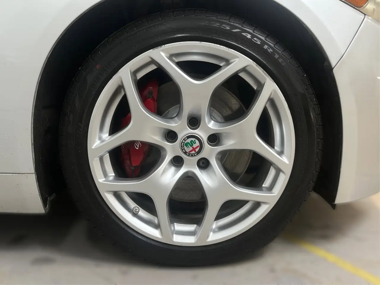 Alfa Romeo Giulia снимка Alfa Romeo Giulia