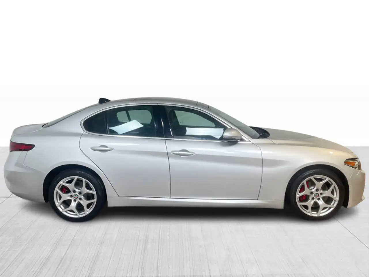 Alfa Romeo Giulia снимка Alfa Romeo Giulia