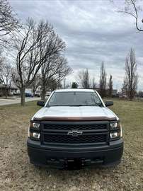 4WD Reg Cab Long Box Work Truck w-2WT