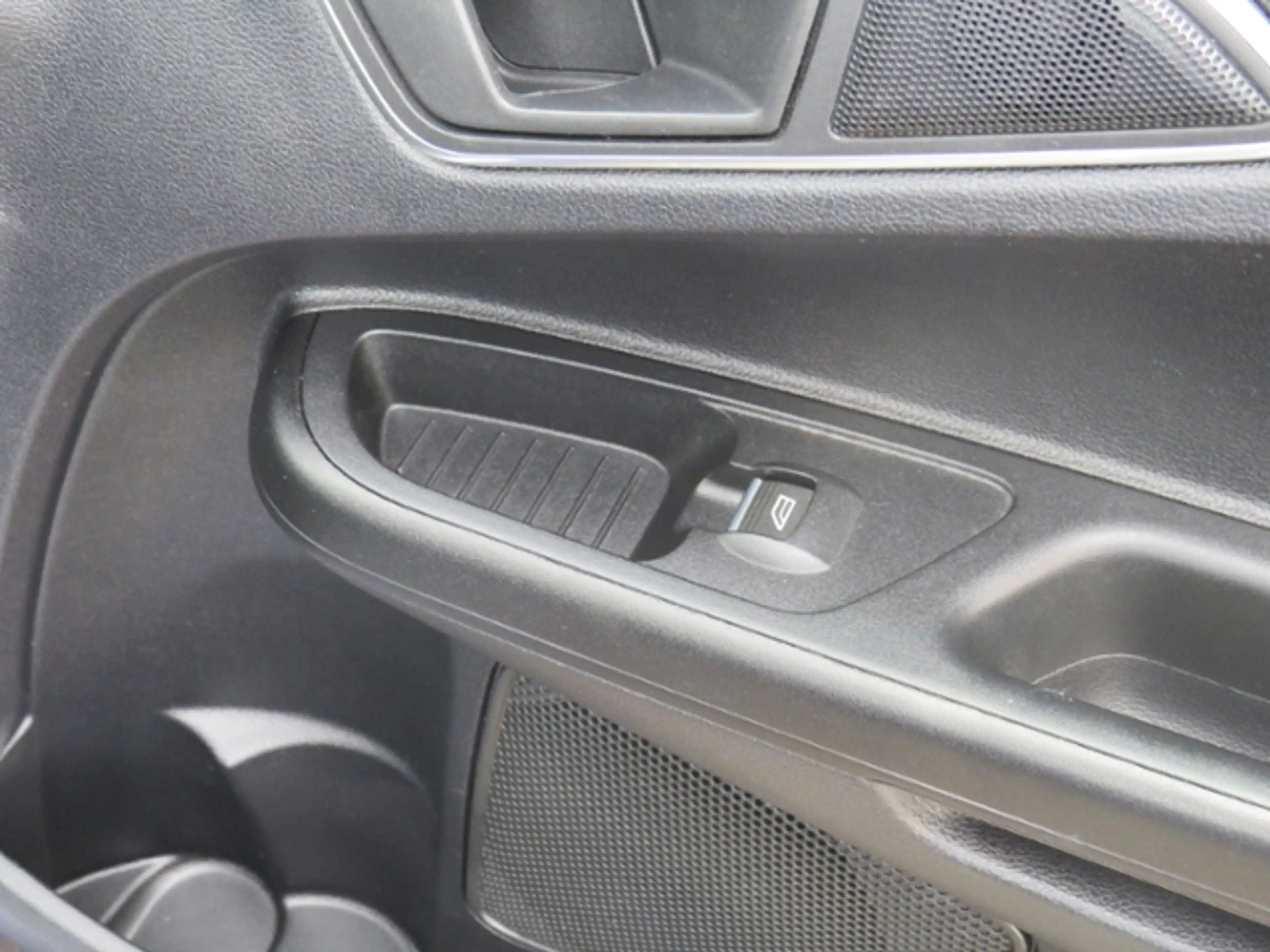 Ford B-Max Sync Edition KLIMA ALU — photo 7