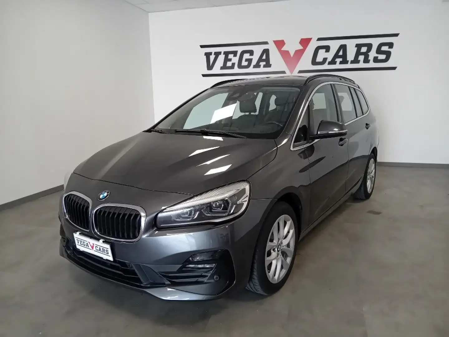 BMW 218 d Grand Tourer Advantage 7 POSTI Grijs - 1