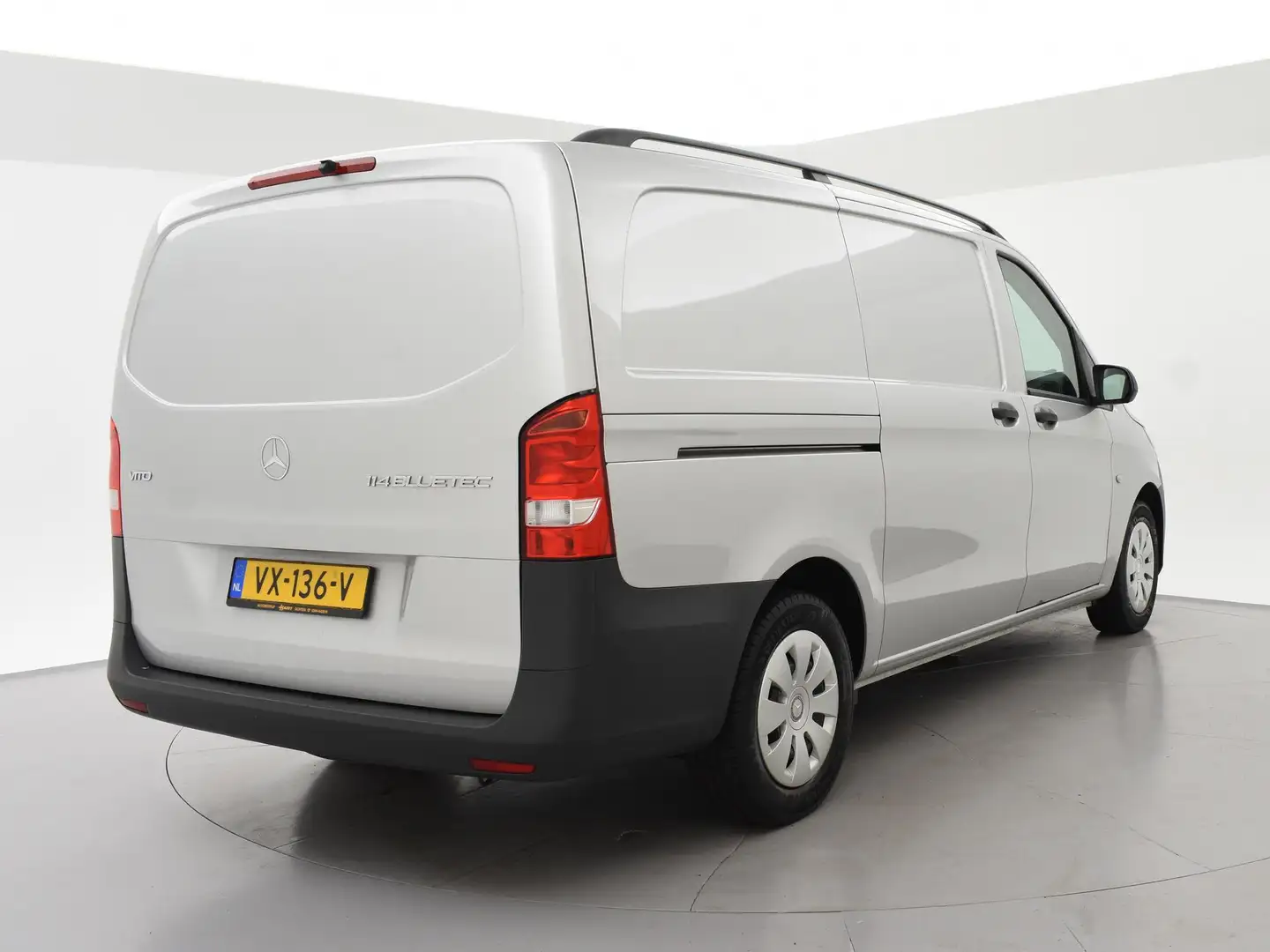 Mercedes-Benz Vito 114 BLUETEC EURO 6 LANG AUT. *MARGE / BTW VRIJ* + Zilver - 2