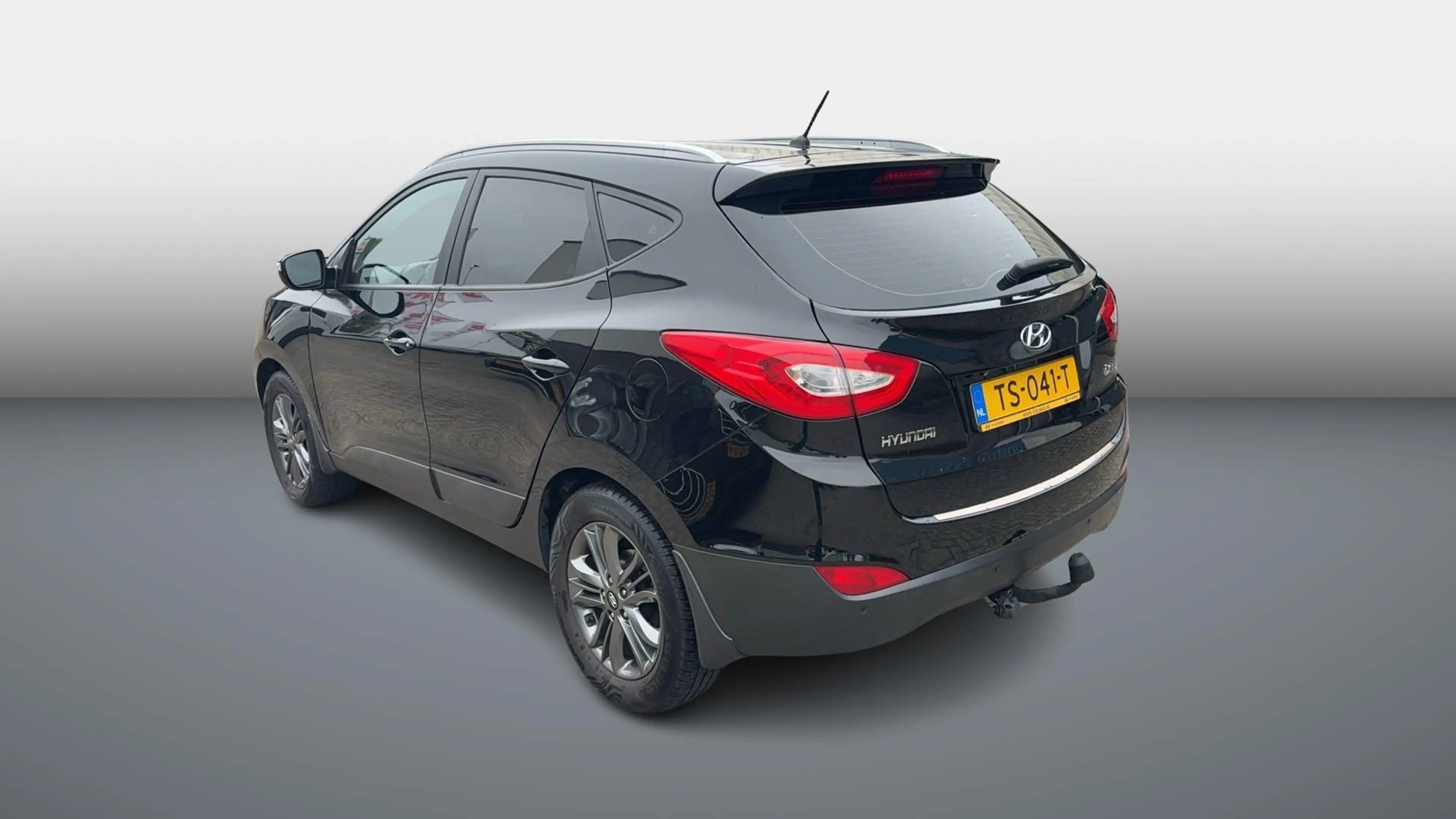 Hyundai iX35 1.6i GDI Go! Volledig Onderhouden,Trekhaak. — photo 2