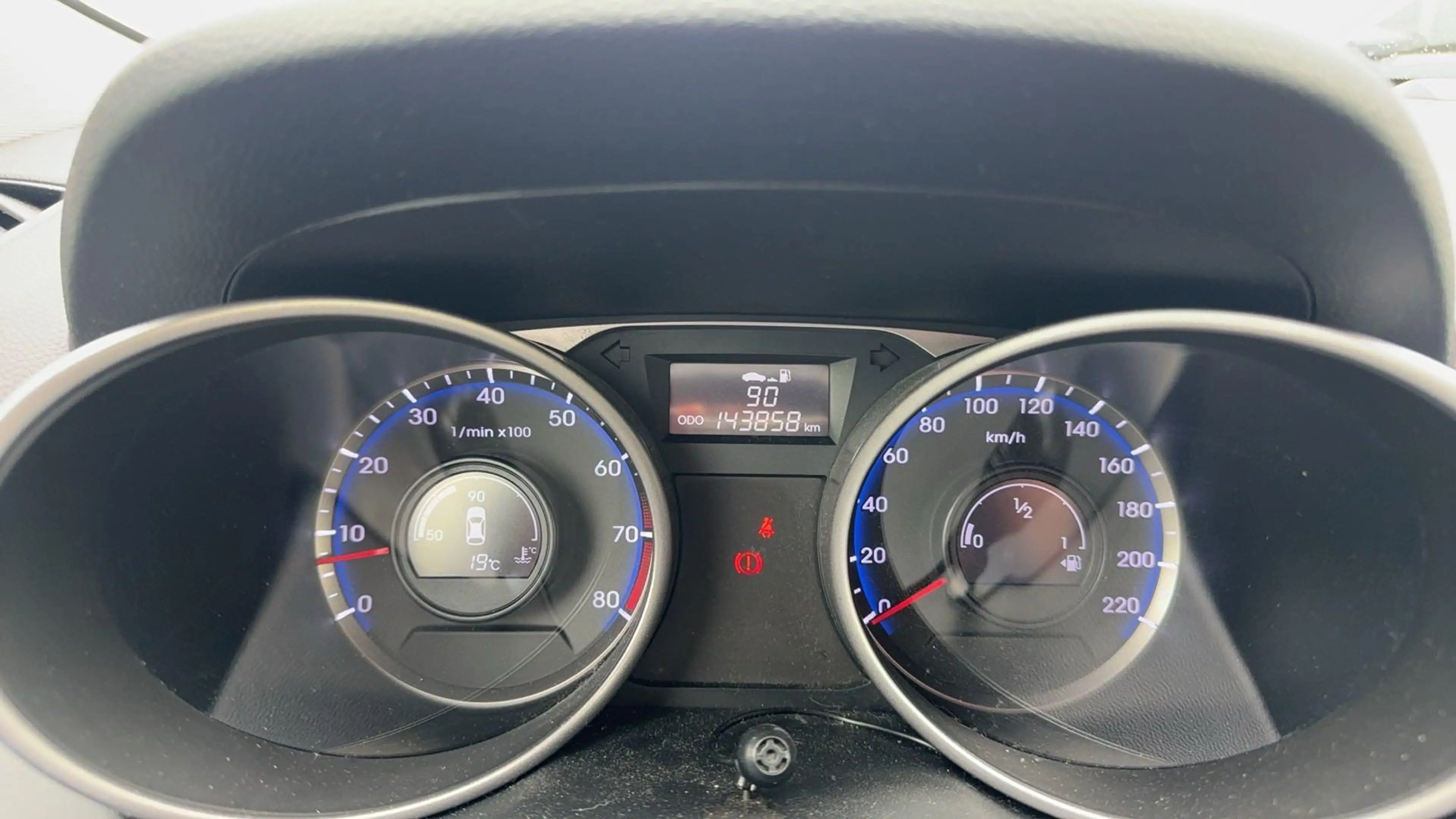 Hyundai iX35 1.6i GDI Go! Volledig Onderhouden,Trekhaak. — photo 11
