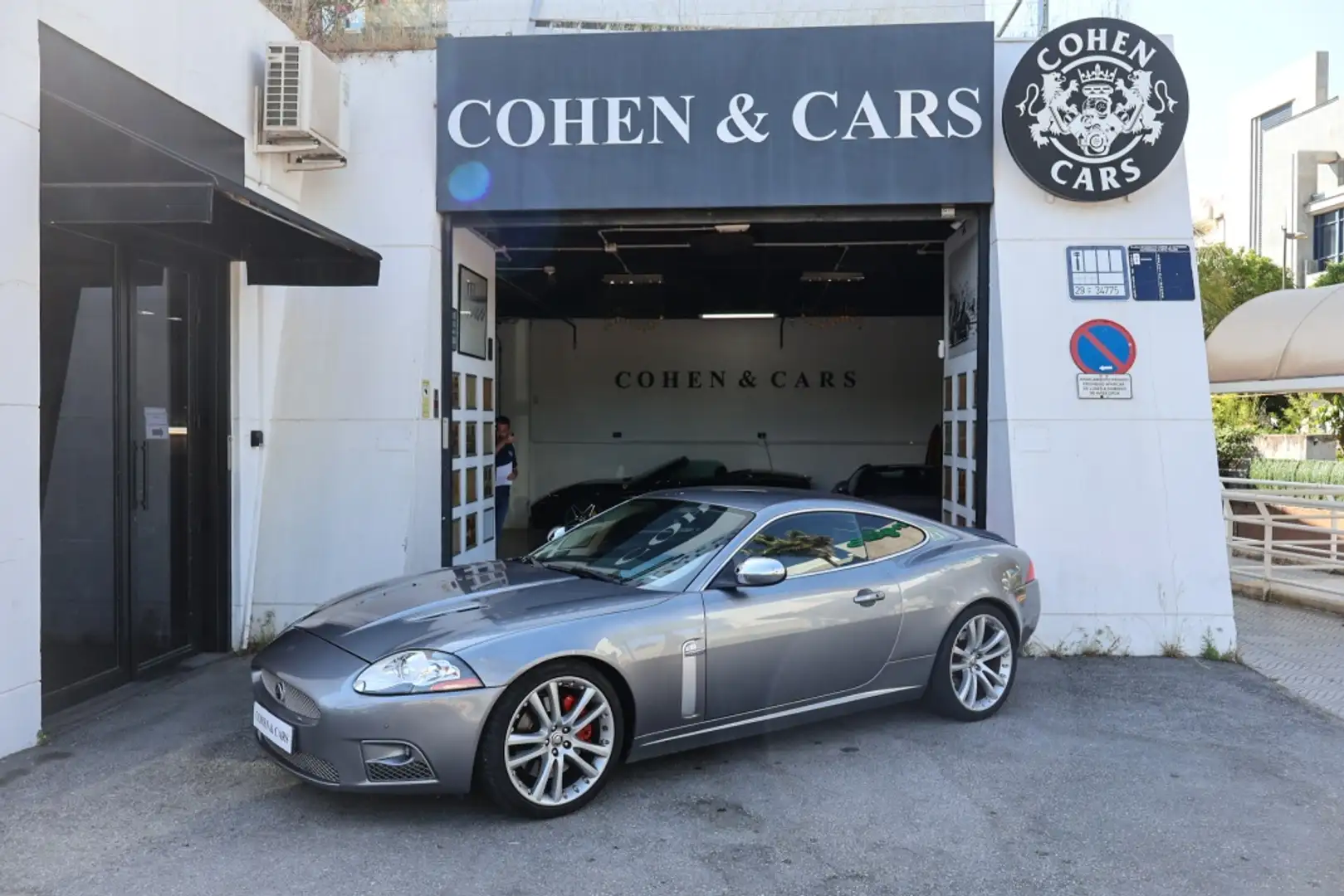 Jaguar XKR Coupé 4.2 Aut. Grau - 1