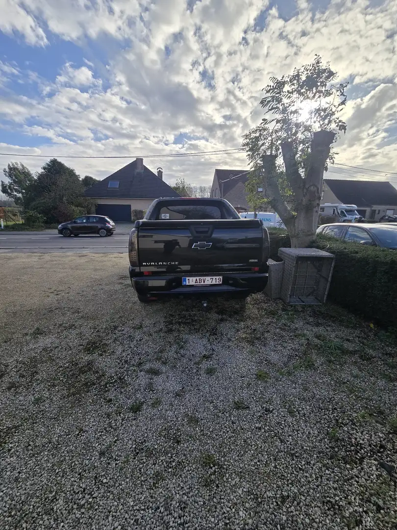 Chevrolet Avalanche - 2