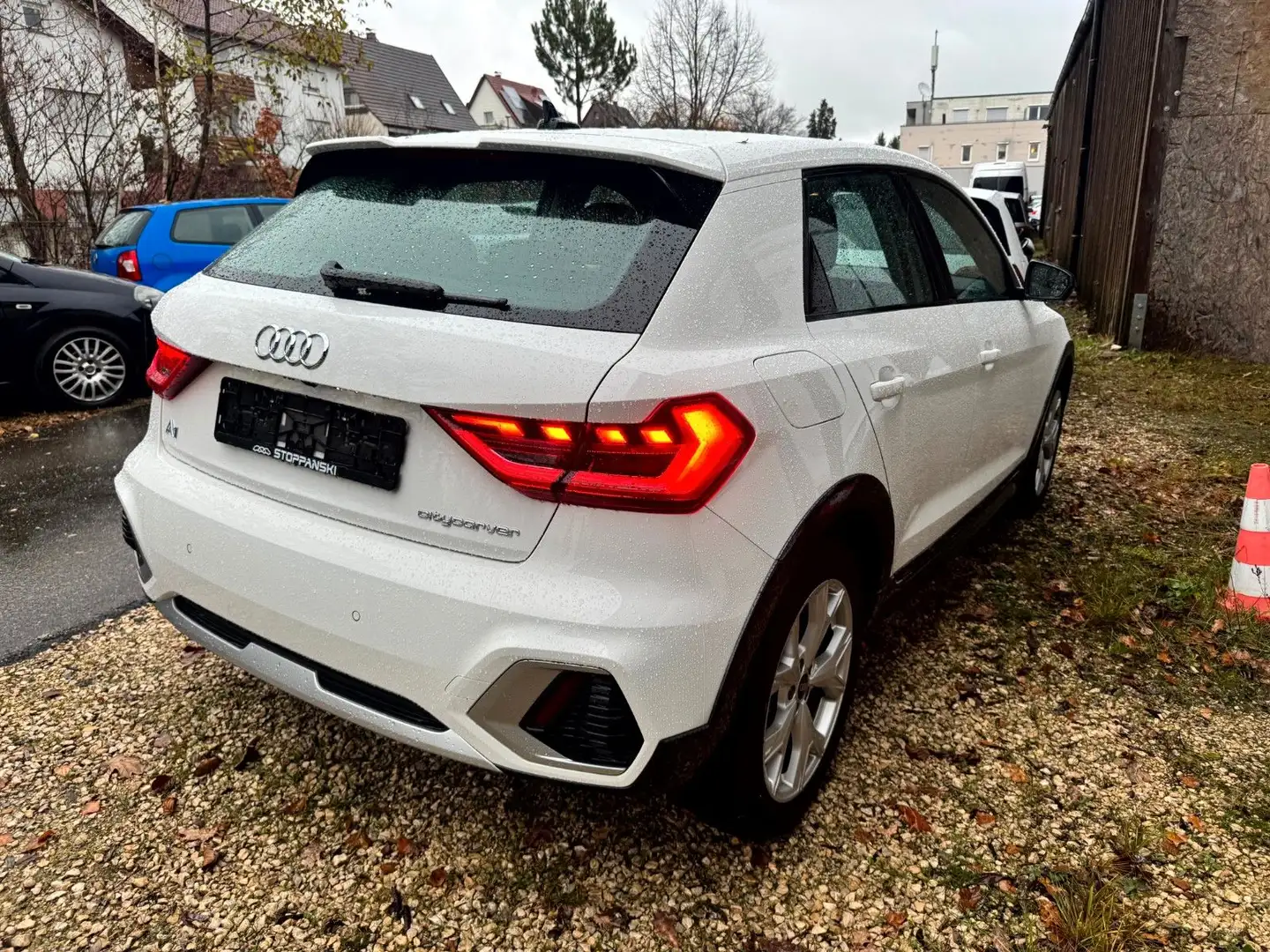 Audi A1 citycarver 35 TFSI **CAM/DAB/SHZ** Weiß - 2