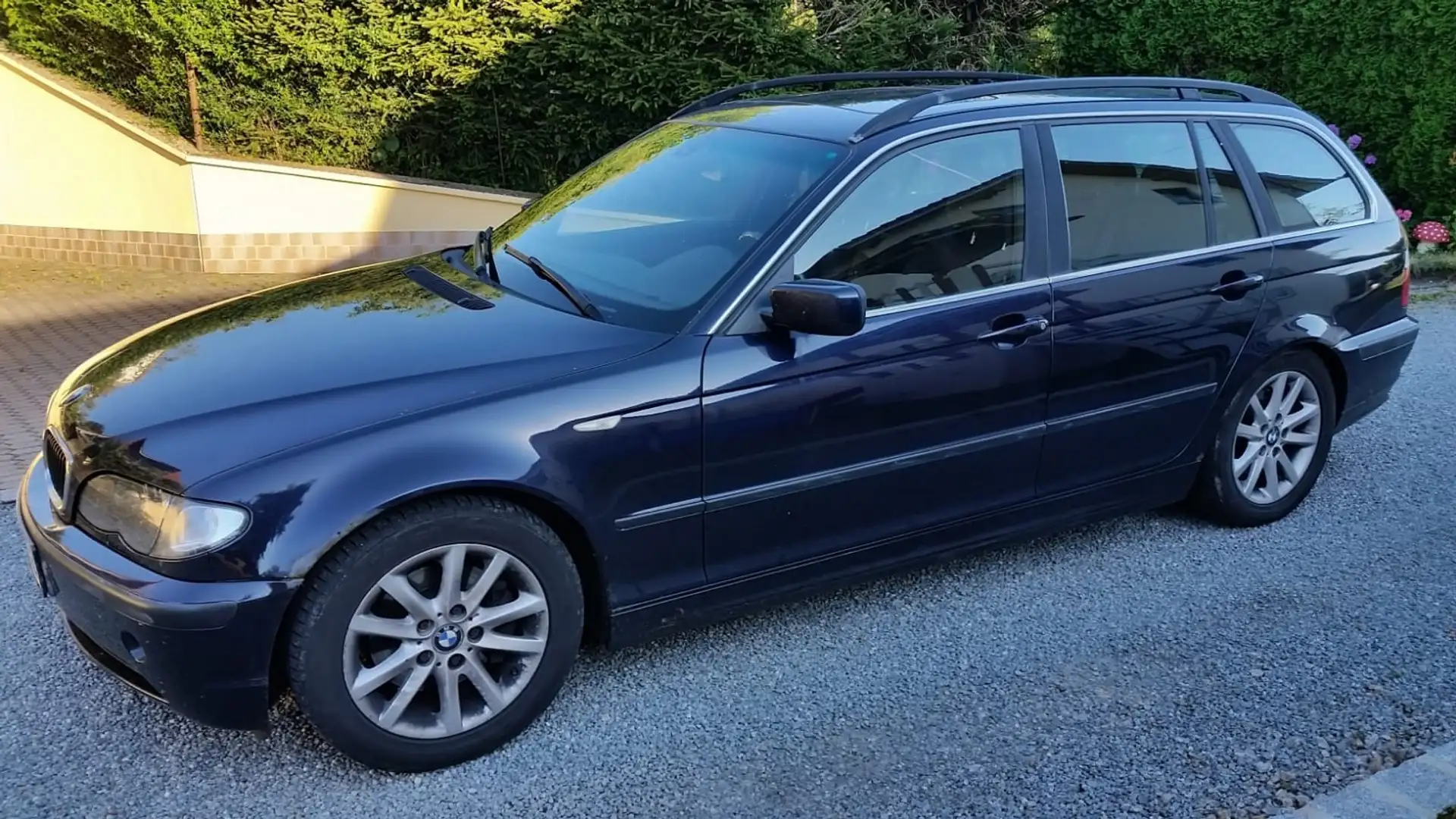 BMW 320 320d Edition Lifestyle Bleu - 2
